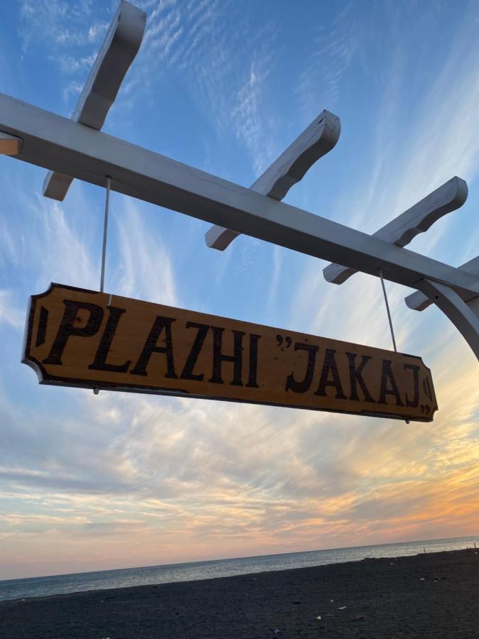 Kompleksi Jakaj Velipojë Buitenkant foto