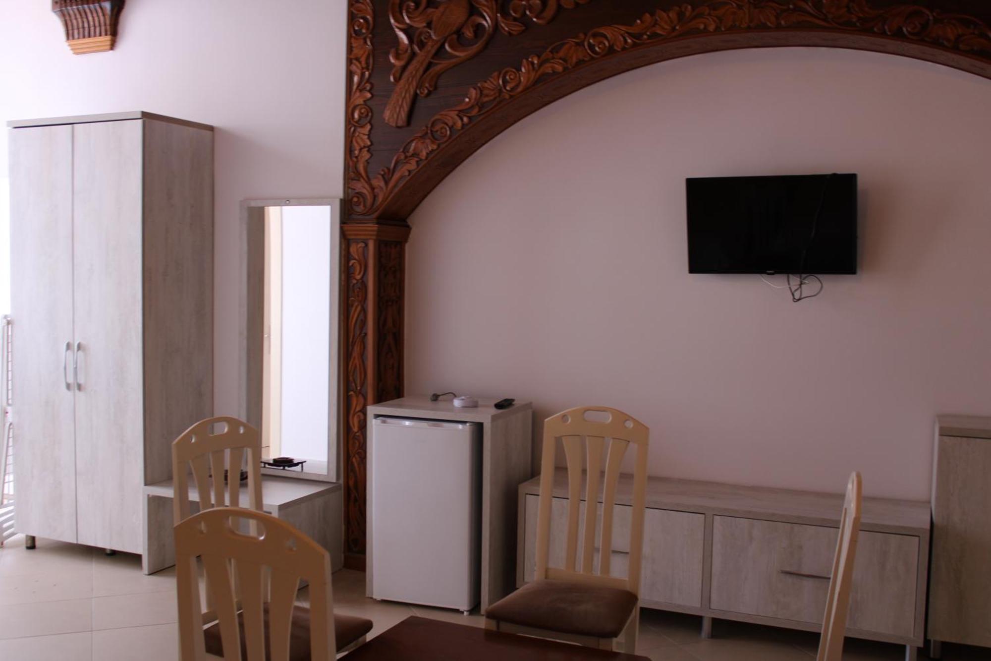 Kompleksi Jakaj Velipojë Buitenkant foto